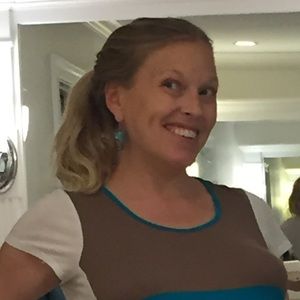 Meet your Posher, Angie